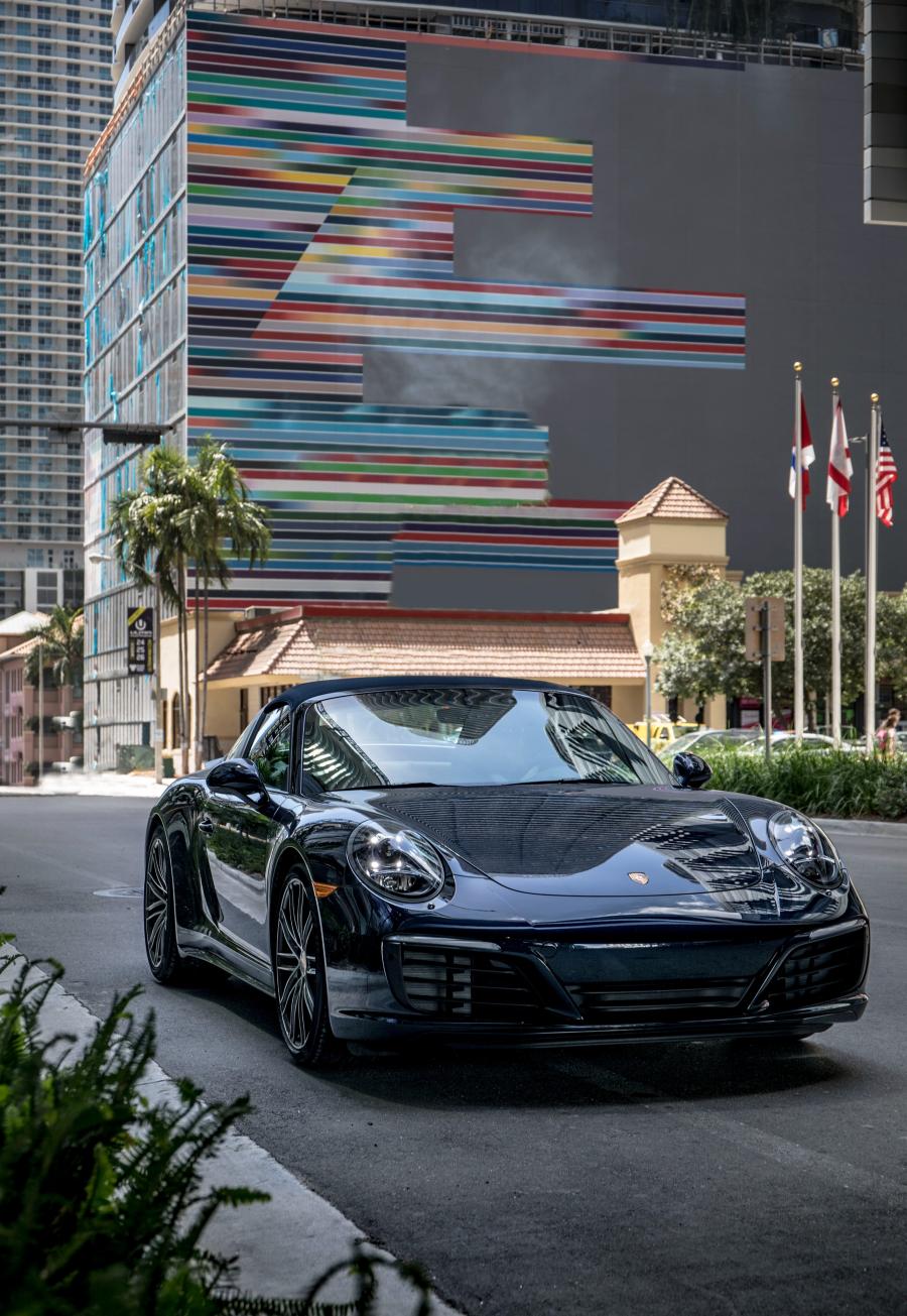  Porsche 911 Targa 4S 2016 года  (NA) (фото 18 из 19)